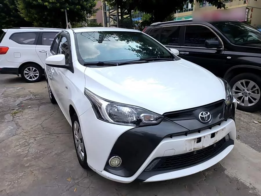 Toyota YARiS L