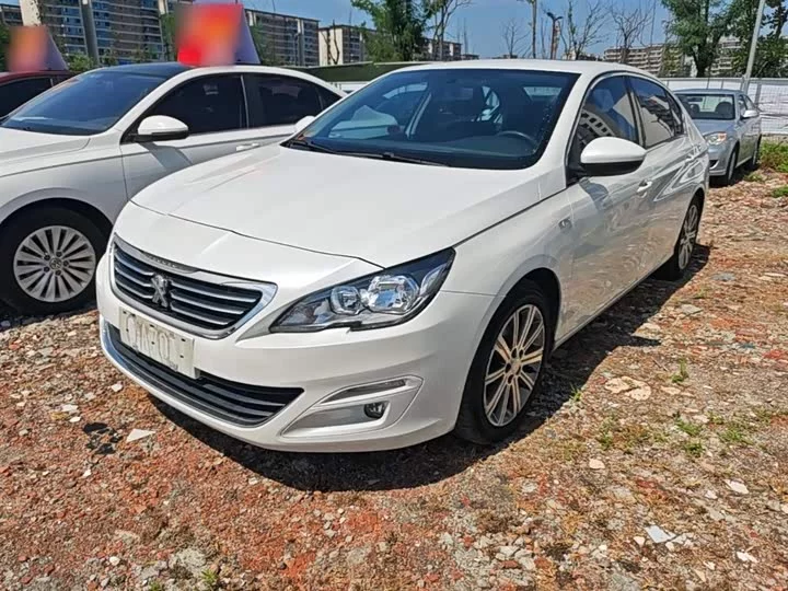 Peugeot 408