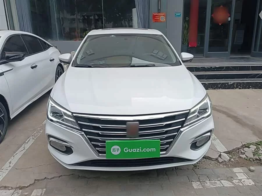 Roewe i5