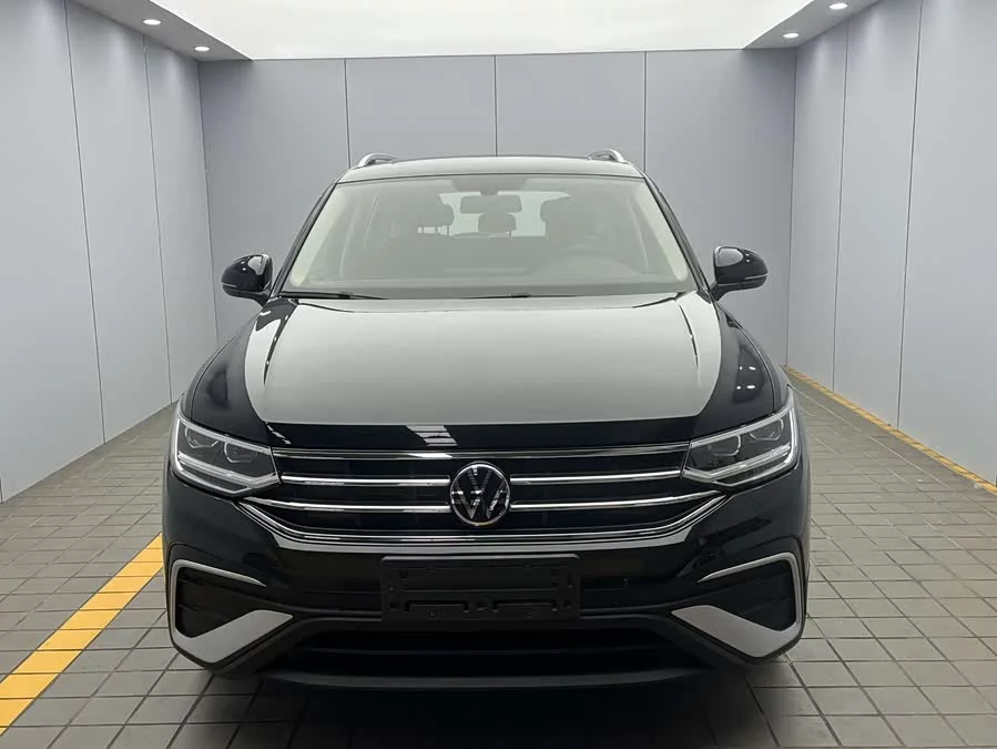 Volkswagen Tiguan L
