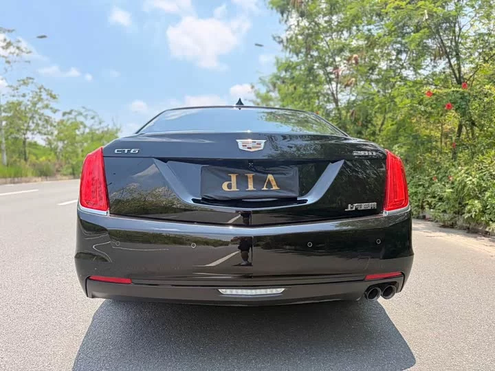 Cadillac CT6