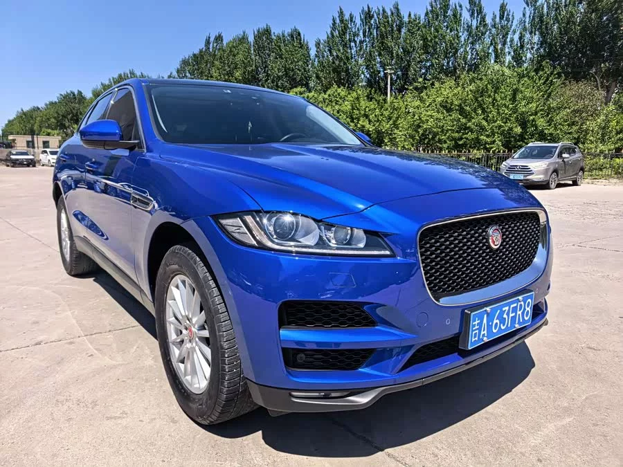 Jaguar F-PACE