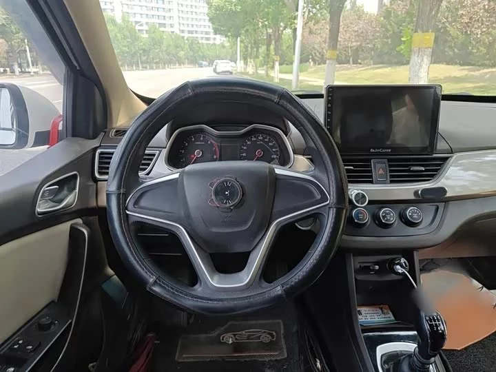 Baojun 310W