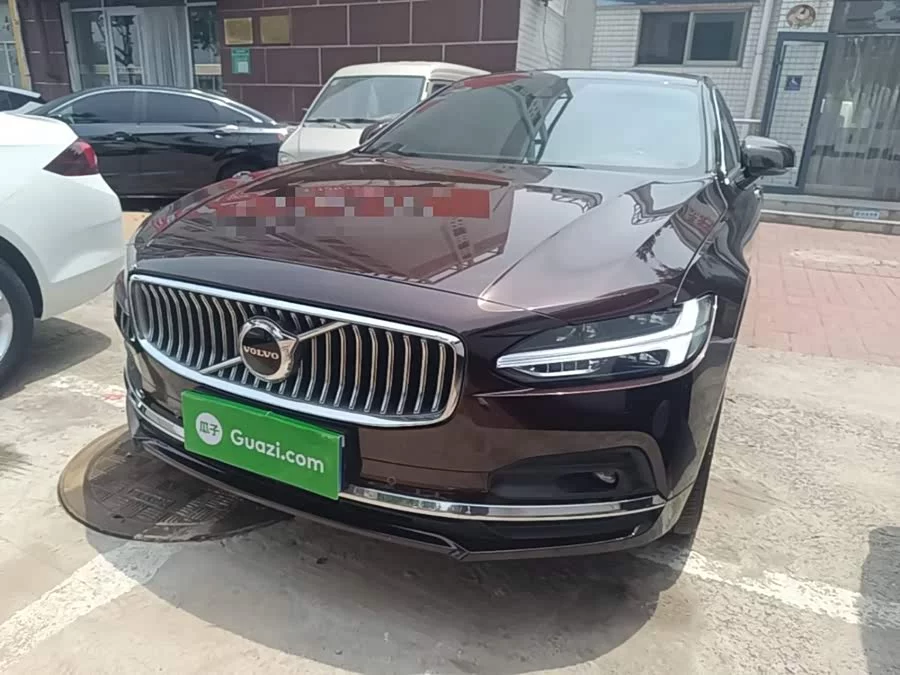 Volvo S90