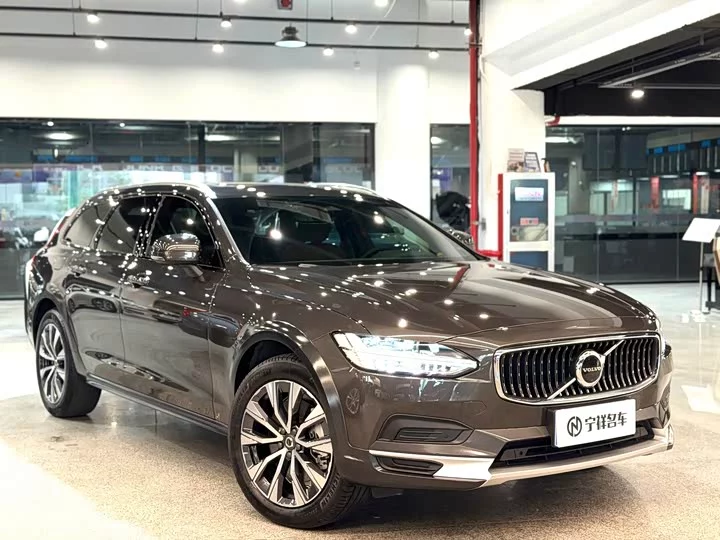 Volvo V90