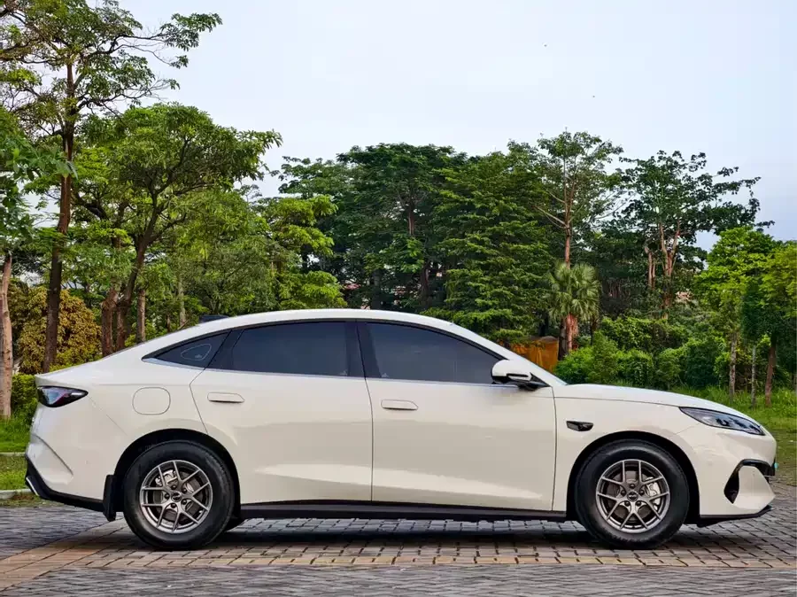 Geely Galaxy L6