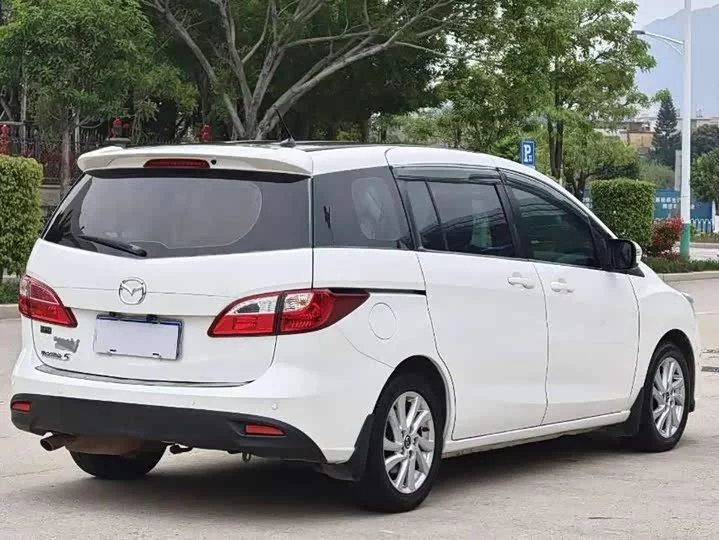 Mazda 5