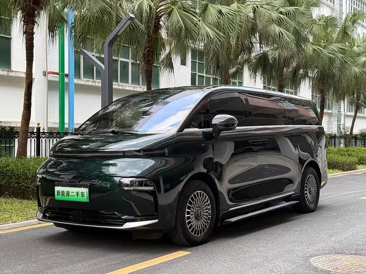 Geely Yizhen L380