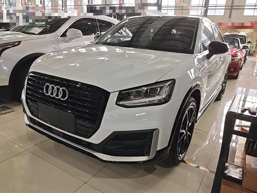 Audi Q2L