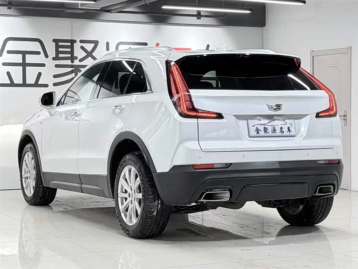 Cadillac XT4