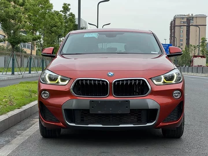 BMW X2