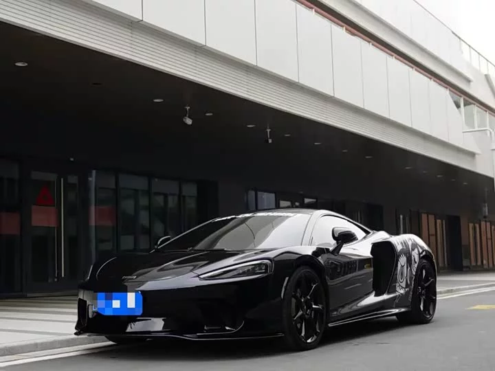 McLaren GT