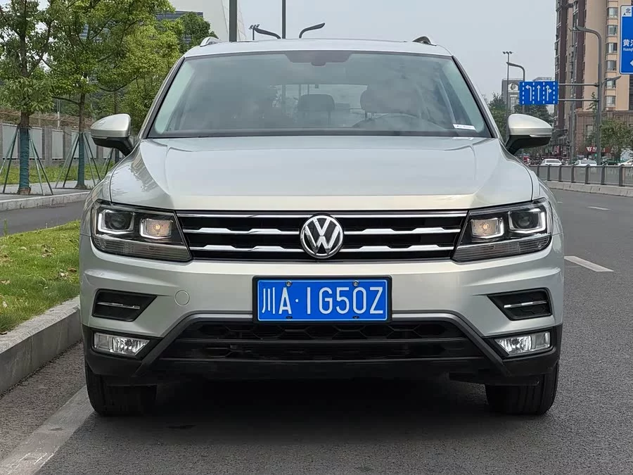 Volkswagen Tiguan L