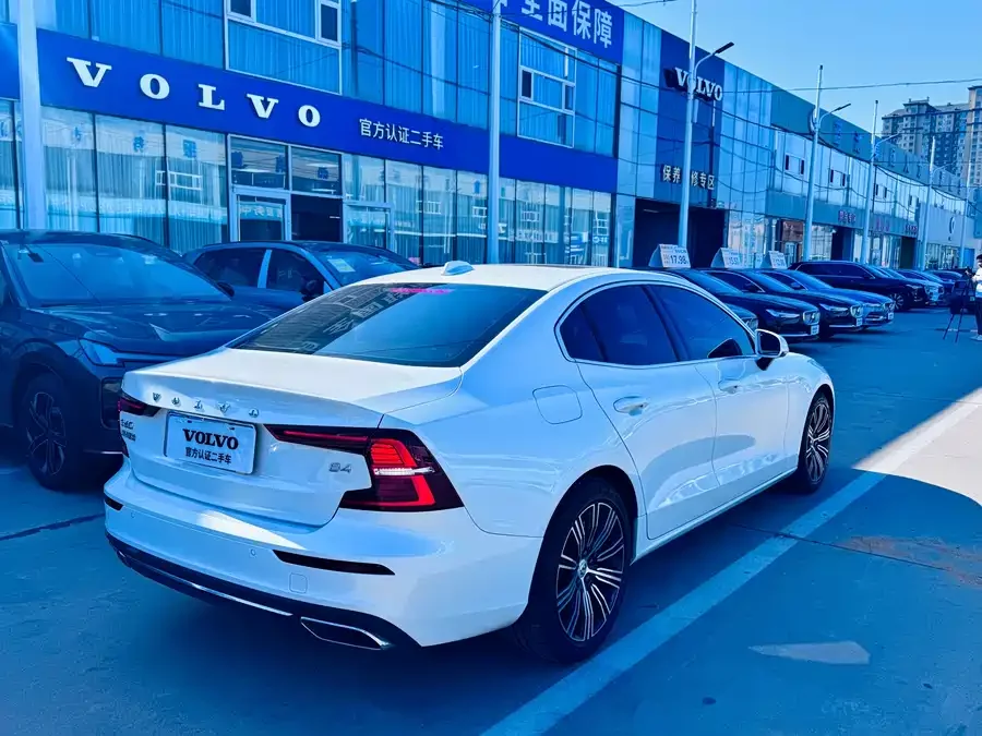 Volvo S60