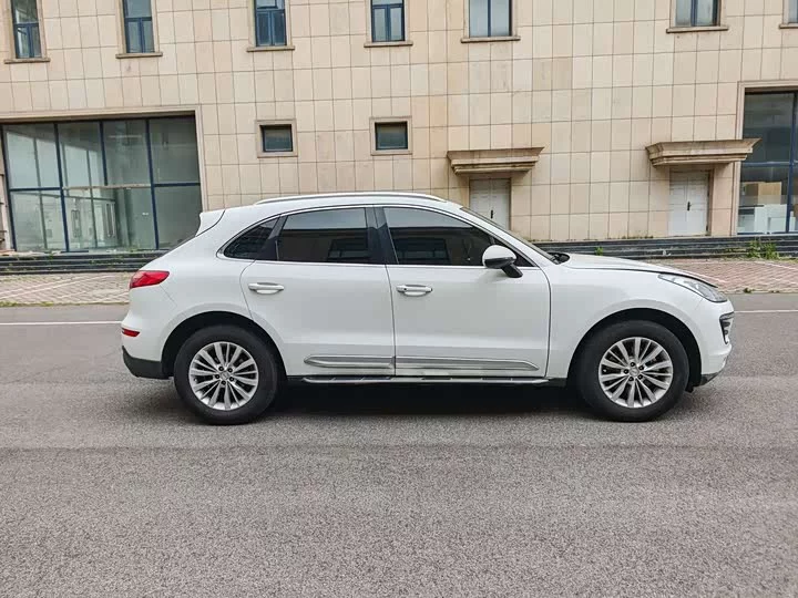 Zotye SR9