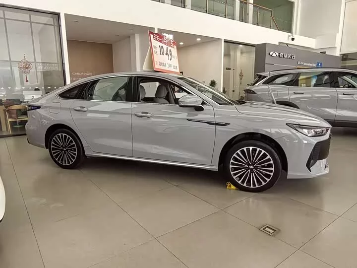Chery Fengyun A8L