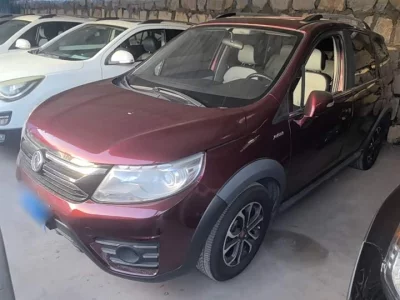 Forthing Jingyi XV