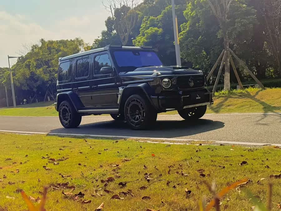 Mercedes Benz G-rated