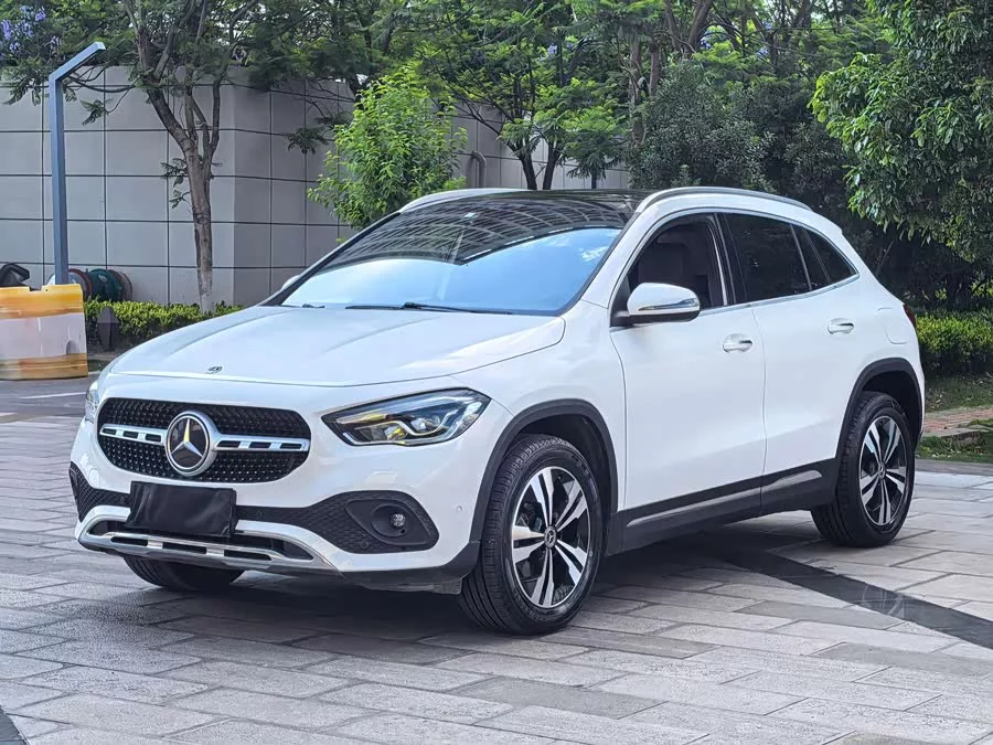 Mercedes Benz GLA