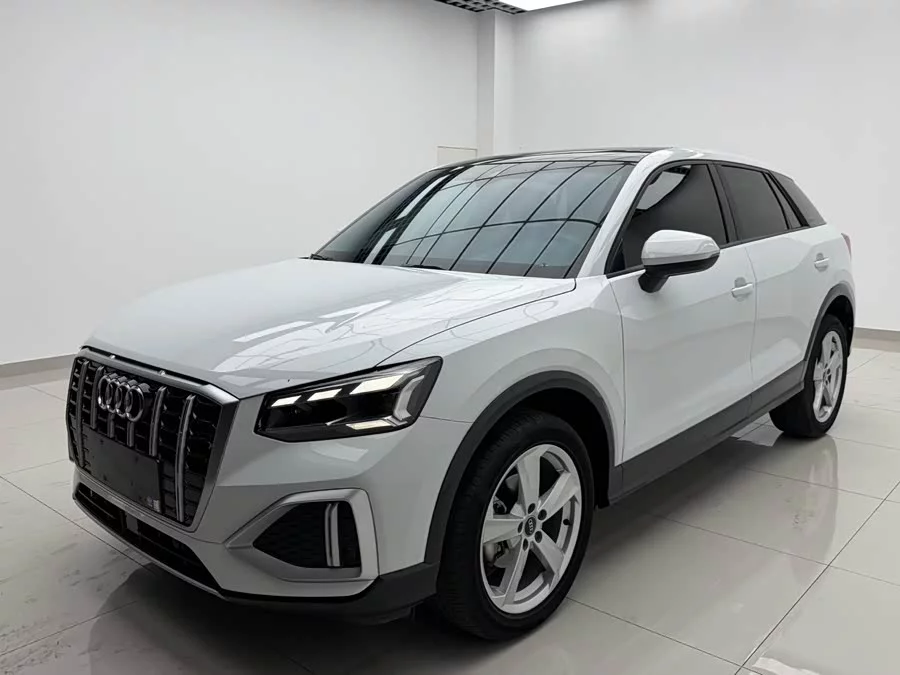 Audi Q2L