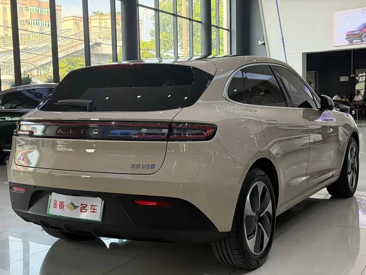AITO Question Wenjie M5