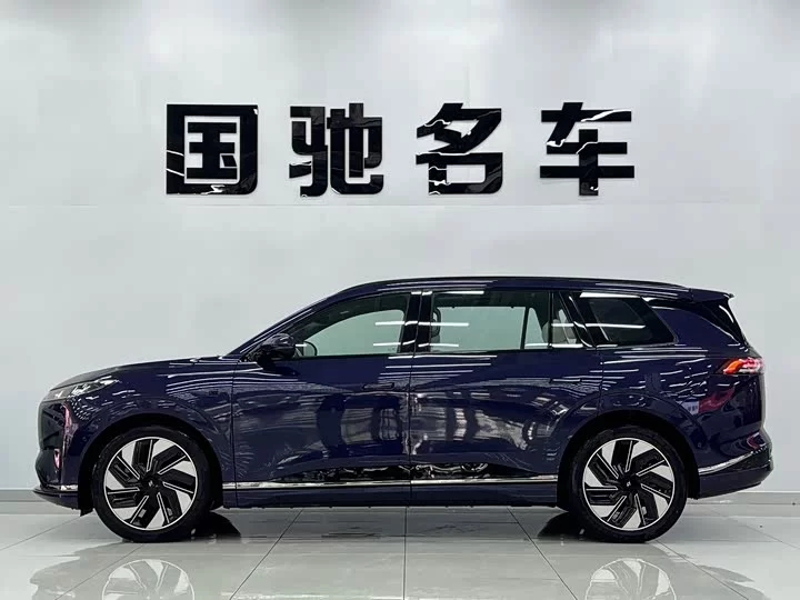 Dongfeng eπ008