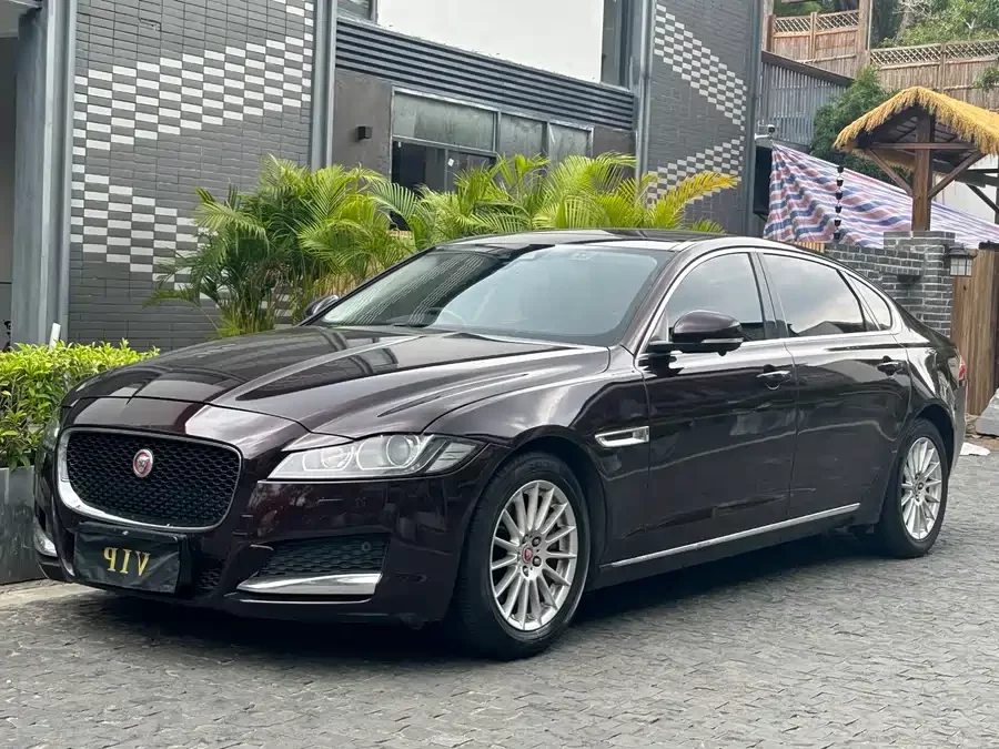 Jaguar XFL