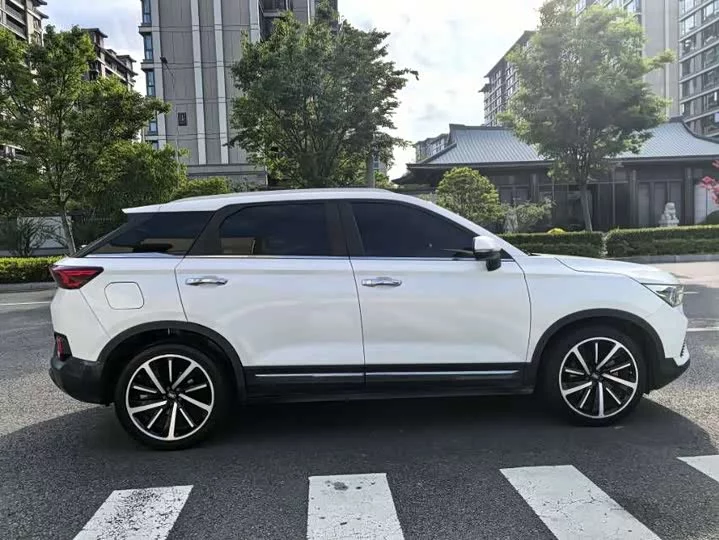 FAW Besturn T77