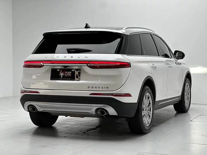 Lincoln adventurer