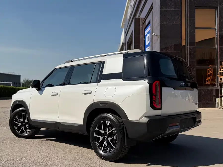BAIC BJ30