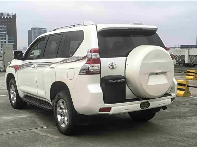 Toyota Prado