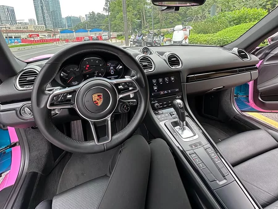 Porsche 718