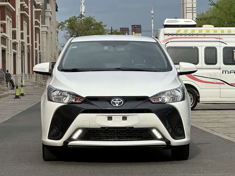 Toyota YARiS L