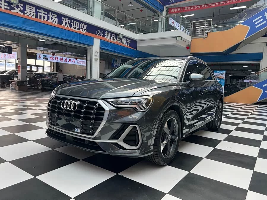 Audi Q3