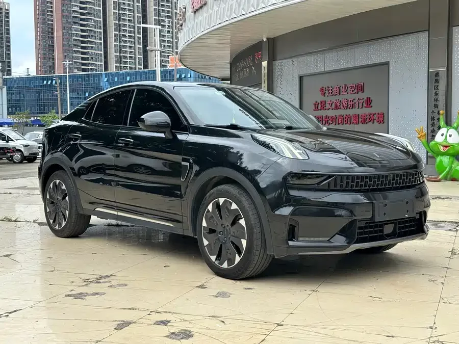 Lynk & Co 05 EM-P