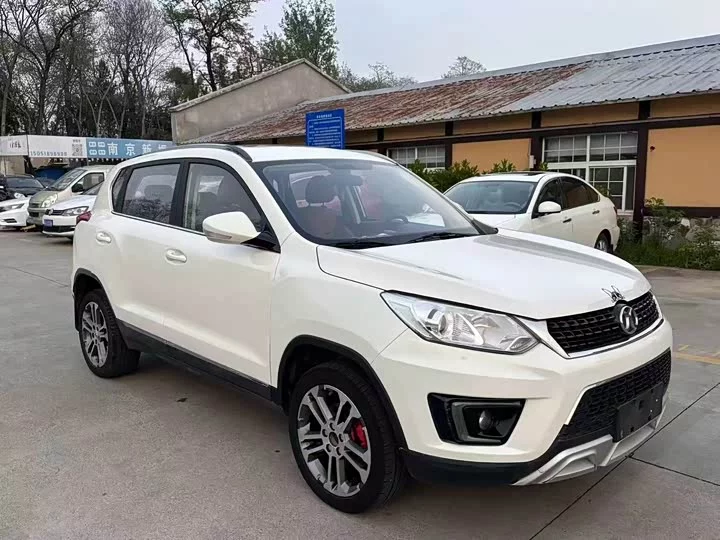 BAIC Shenbao X35
