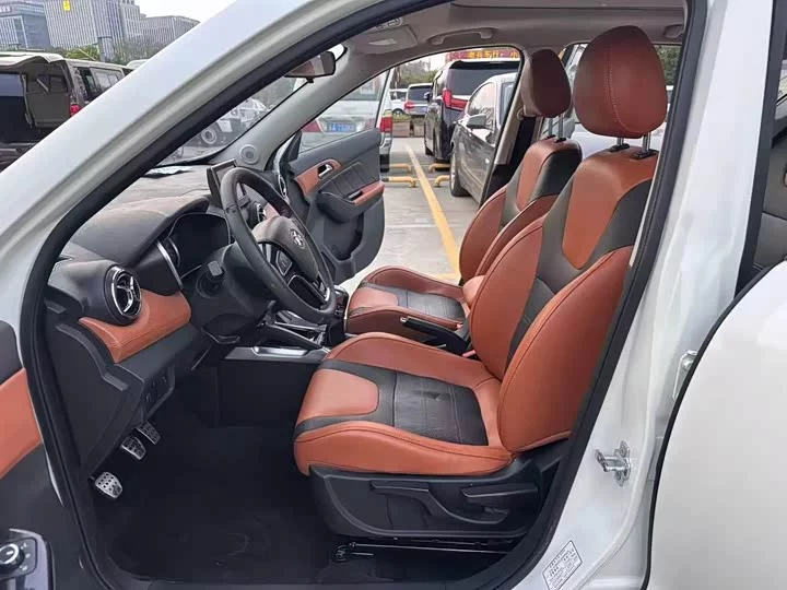 BAIC Shenbao X35