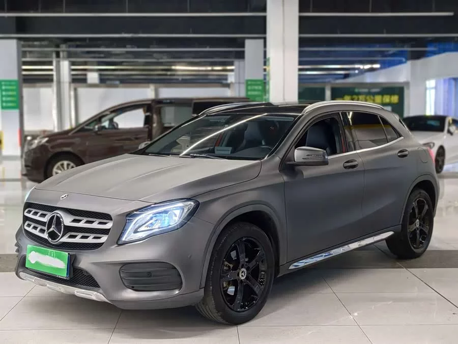 Mercedes Benz GLA