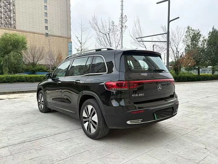 Mercedes-Benz EQB