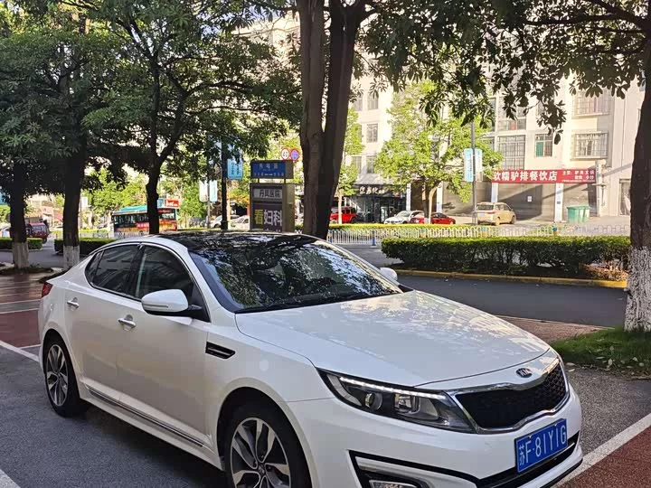 kia K5