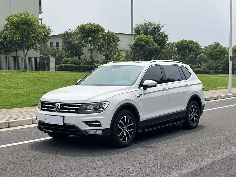 Volkswagen Tiguan L