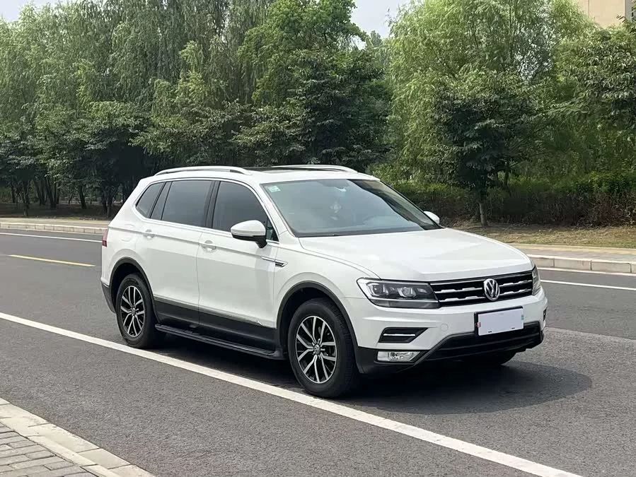 Volkswagen Tiguan L