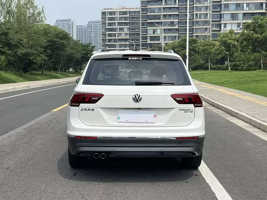 Volkswagen Tiguan L