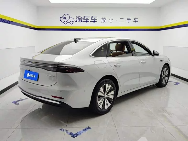 Geely Galaxy A7 EM