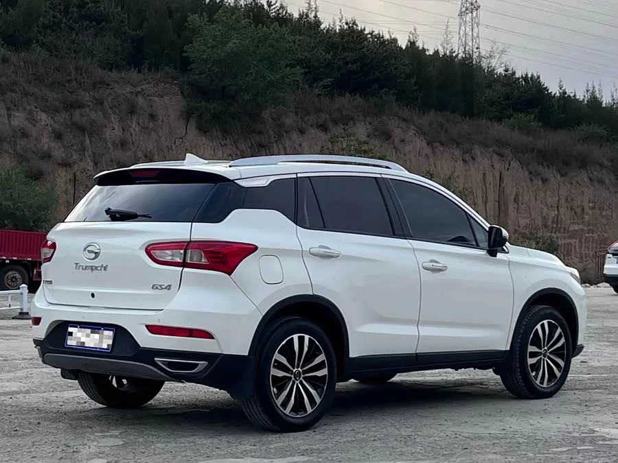 GAC Trumpchi GS4