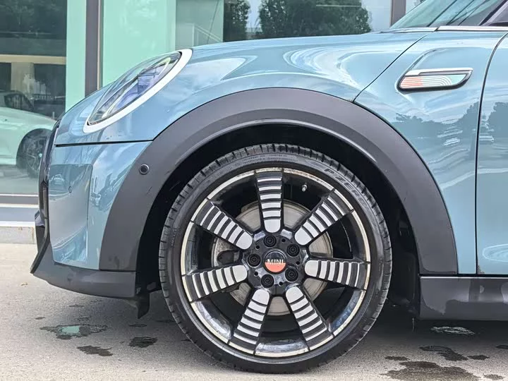 MINI 