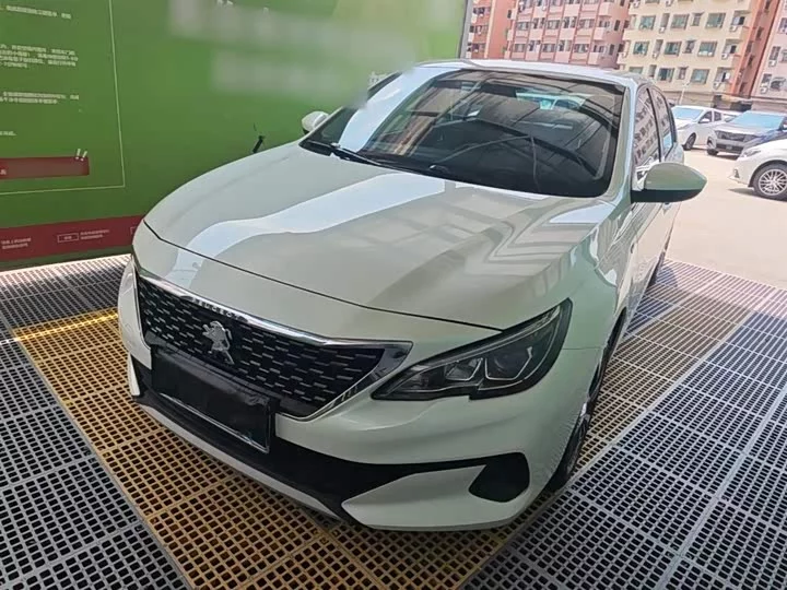 Peugeot 408