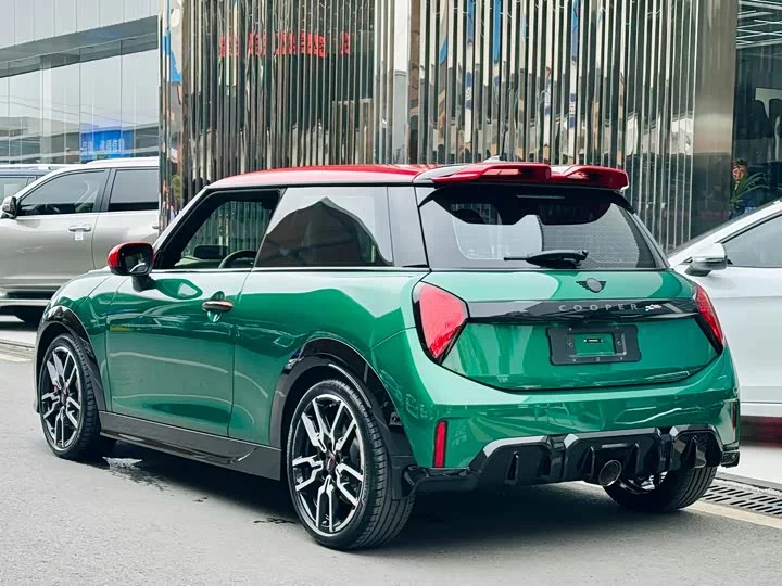 MINI JCW
