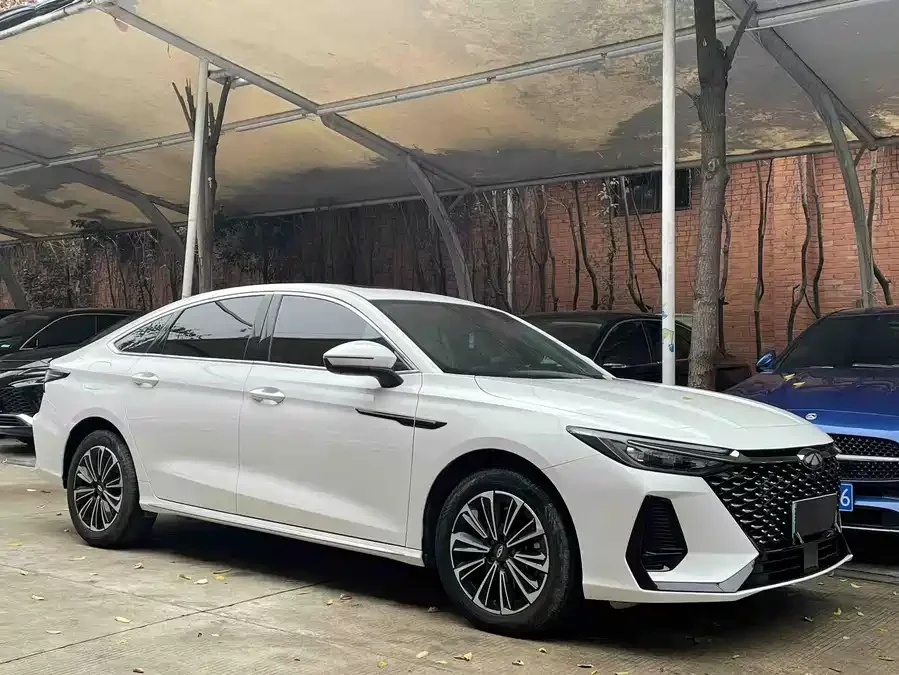 Chery Fengyun A8