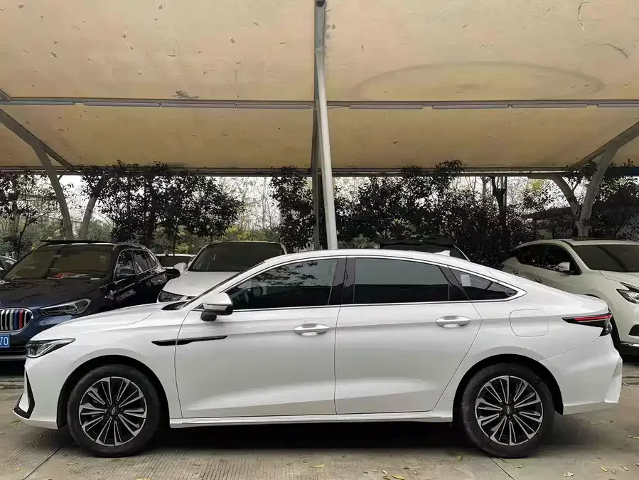 Chery Fengyun A8